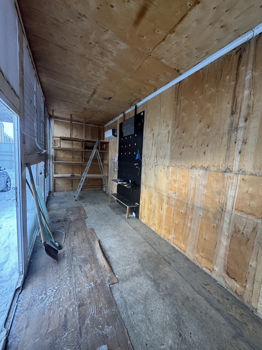 Продам бутик в хорошем состояние, самовывоз