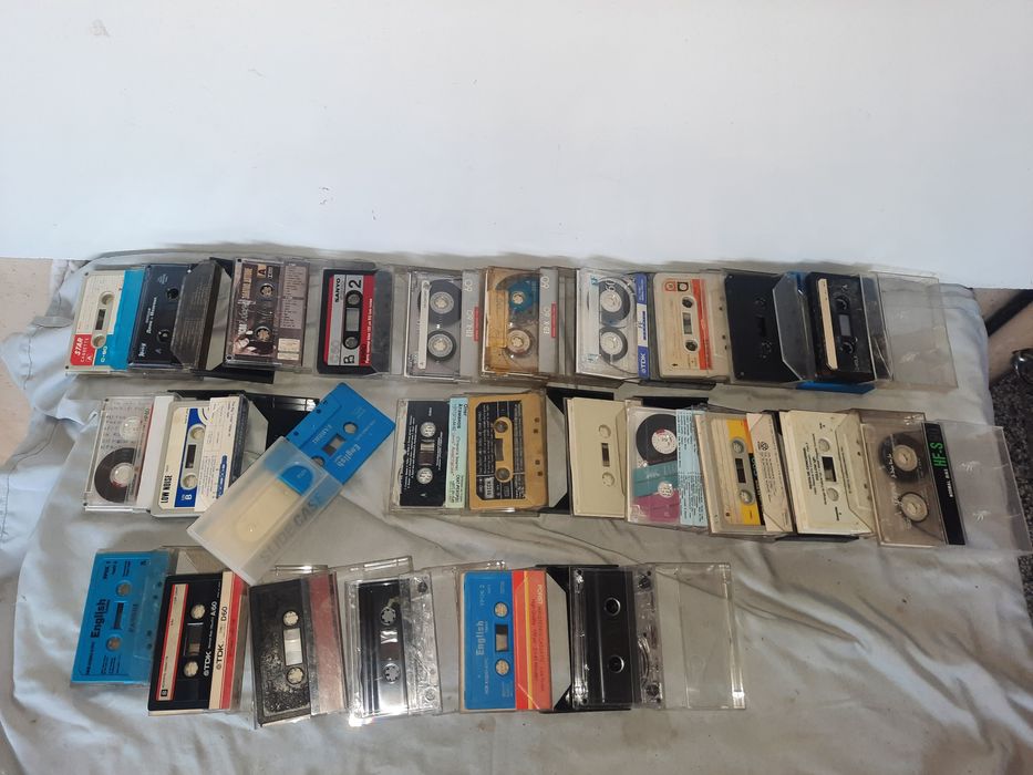 Аудио касетки с кутий за декорация