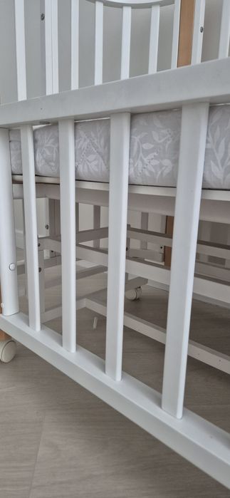 Детская кроватка, манеж