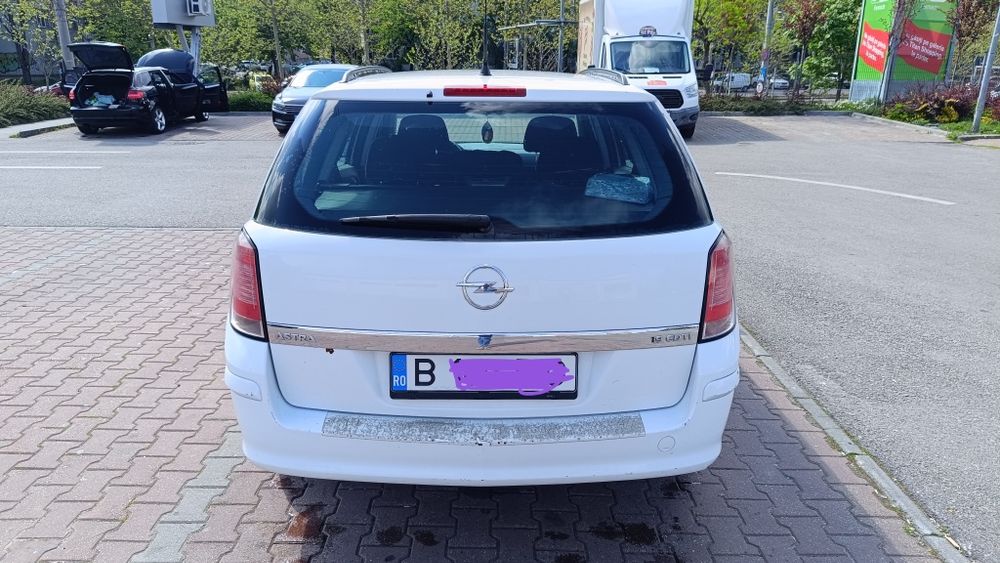 Opel Astra H, Navigație, multe piese  noi.