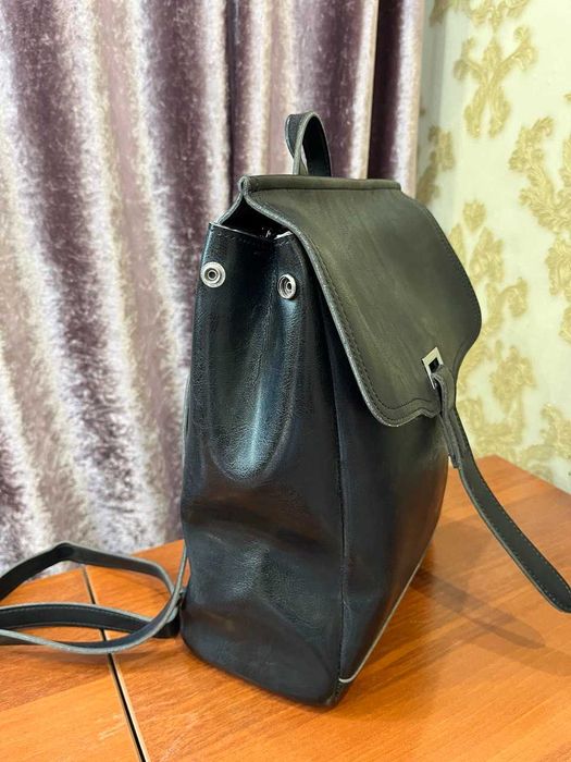 Черный женский рюкзак