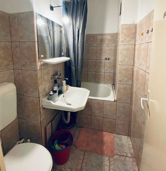 Inchiriez apartament 2 camere plus salon intre McDrive si parcul La Terenuri