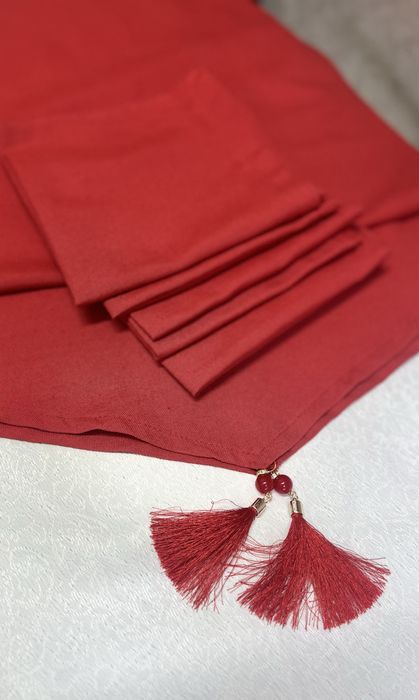 Раннер на праздничный стол