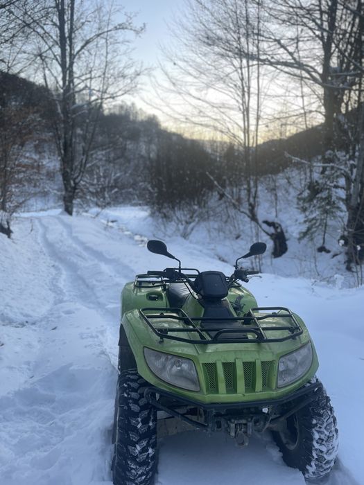 Vând atv Arctic Cat 550 EFI