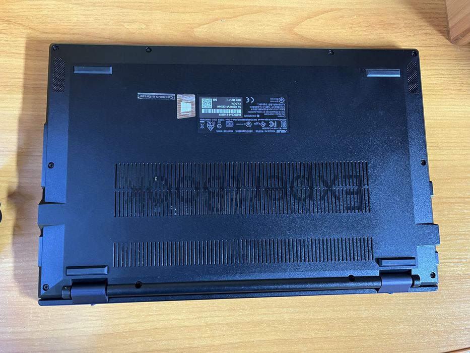 Продам ноутбук ASUS ExpertBook