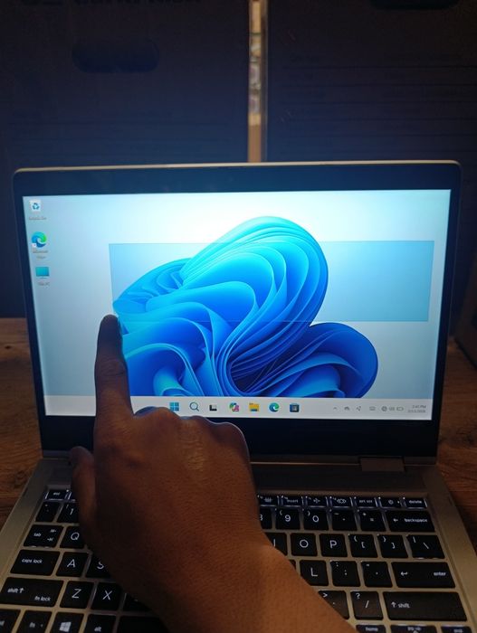 Nomi  HP Probook x360