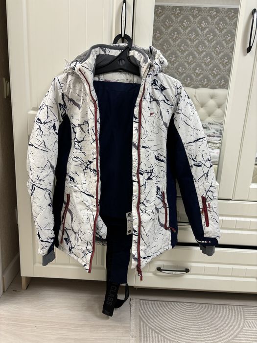 Продам  куртка жен - 5000т