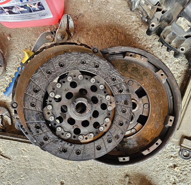 Kit Ambreiaj cu Volanta Masa Dubla Renault Laguna 2 [2001 - 2005] Lift