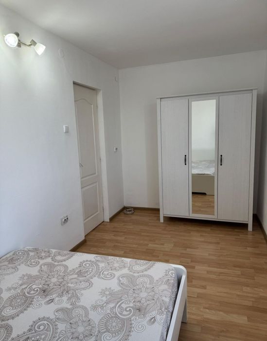 Închiriez Garsonieră zona targu Veterani