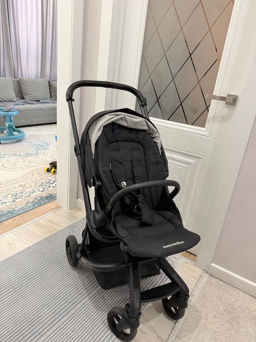 Прогулочная коляска easywalker charley