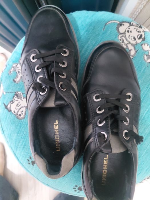 Продам ботинки для мальчика , кожа 32 р