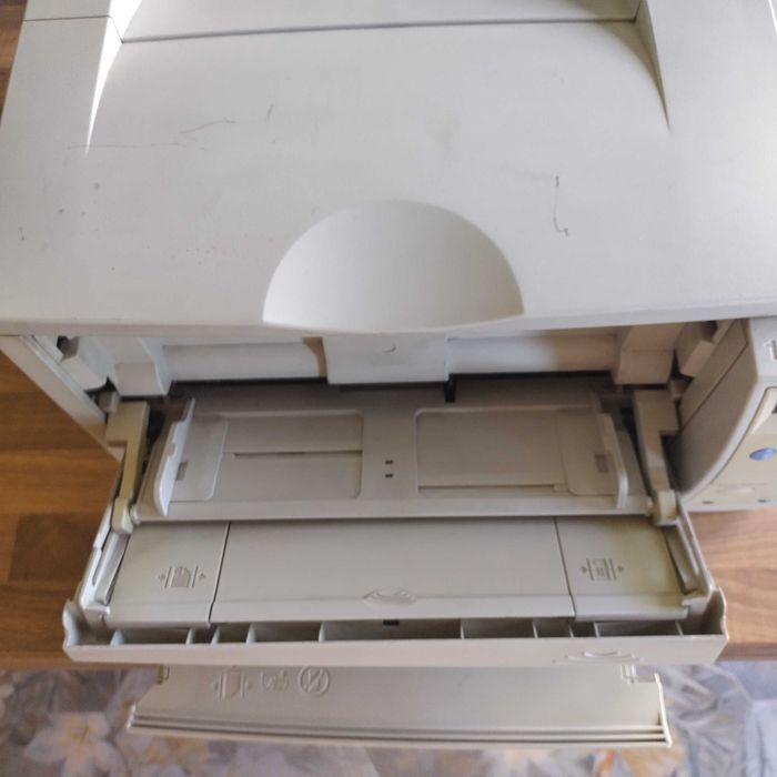 Лазарен принтер HP 2300dn