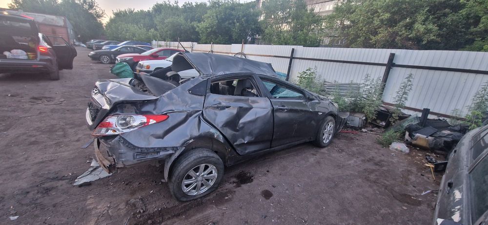 Hyundai accent 2011г