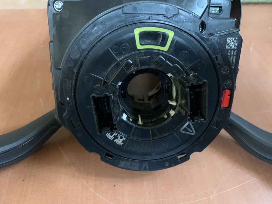 Лентов кабел с лостче за чистачки на Mercedes w177