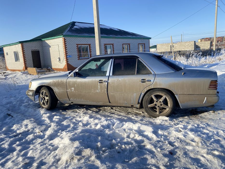 Продам мерс 124 2.8