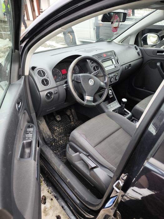 Vând VW Golf Plus (avariat)