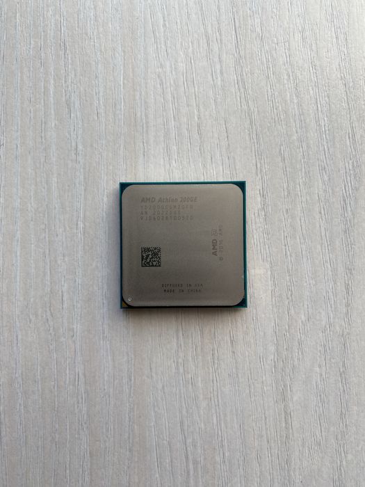 Процессор AMD Athlon 200GE (AM4, Vega 3)