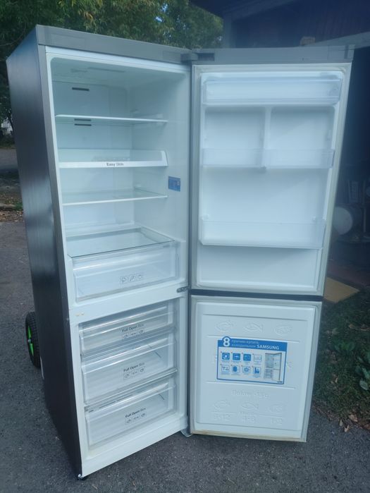 Продам холодильник Samsung NoFrost