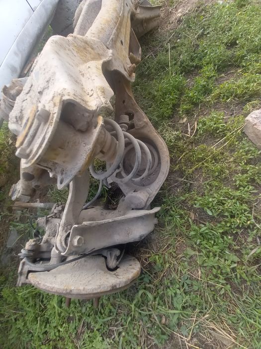 Задняя балка мазда 6