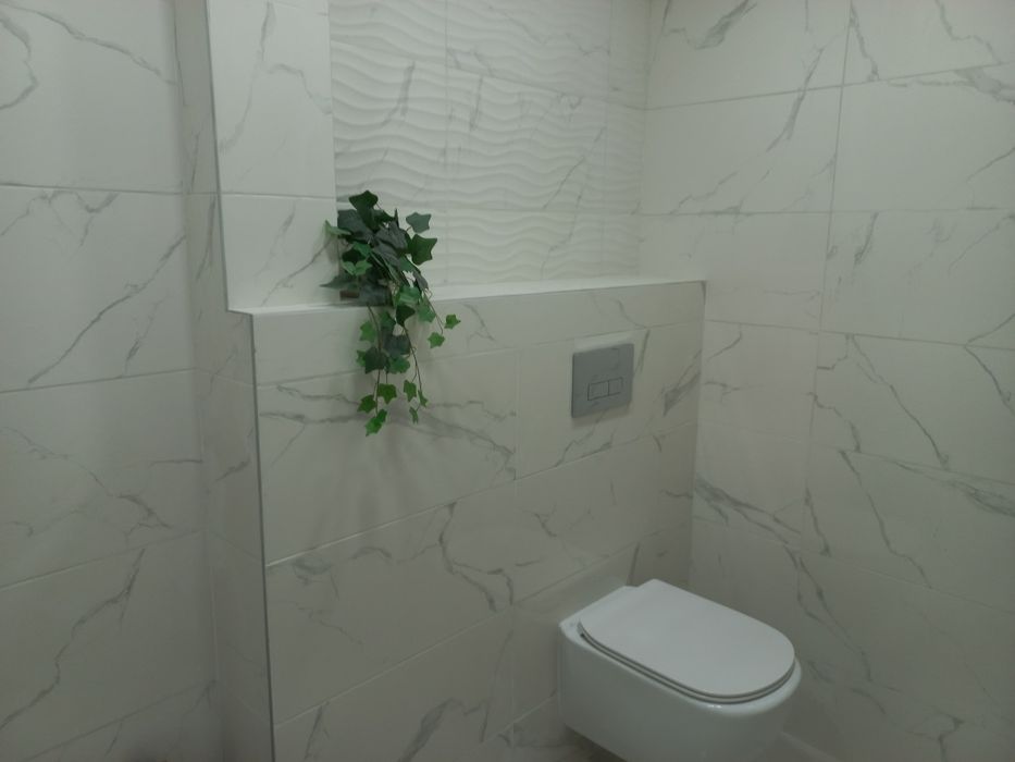 Дава се под наем Двустаен апартамент в Търговище, Център - 70 кв.м за 306 € - Снимка #1