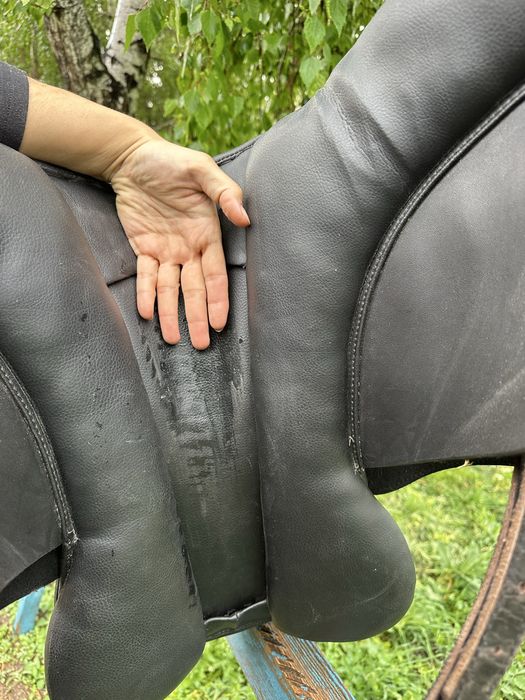 Продам седло спортивное