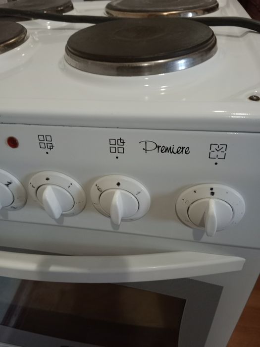 Продам электроплиту.