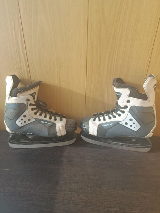 Продам коньки мужские