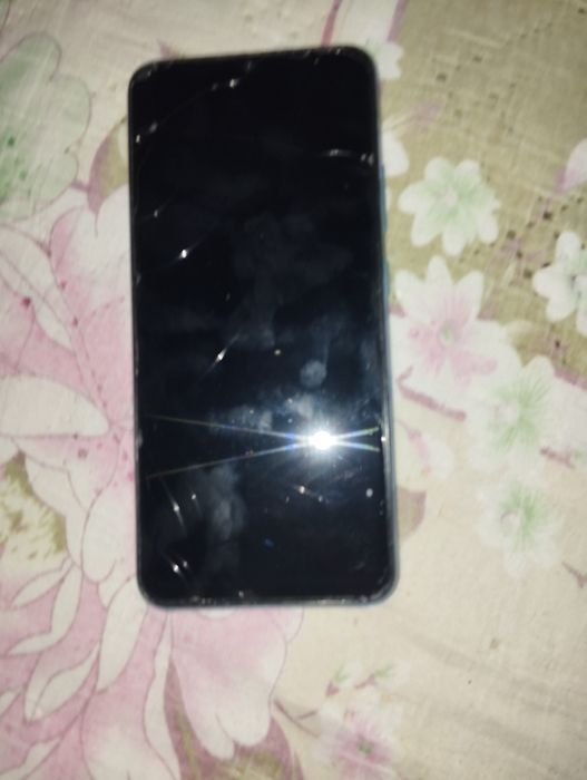 realme c11 и honor 8s