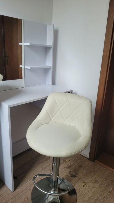 Masuta si scaun machiaj/ makeup