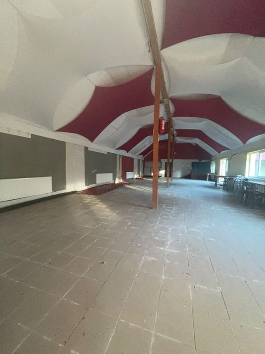Vind mic Complex , 505 mp in loc.Cerisa, nr.84 , Jud.Salaj