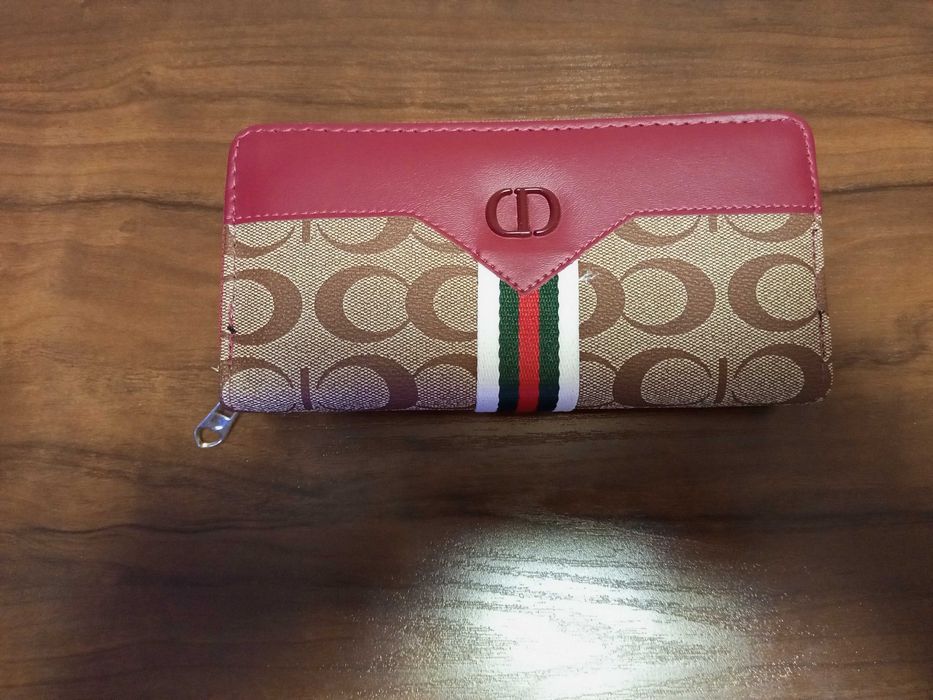 Женские кошельки