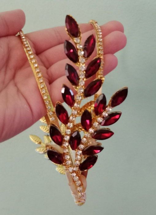 Qólda ishlangan ikkitalik abadok