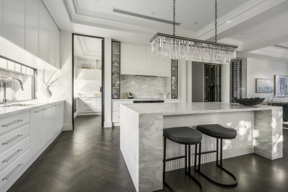 Продава се Къща в Пловдив, Христо Смирненски - 610 кв.м за 492 €/кв.м - Снимка #1