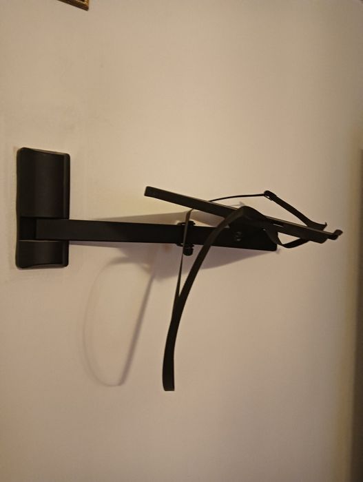 Vând suport pentru tv