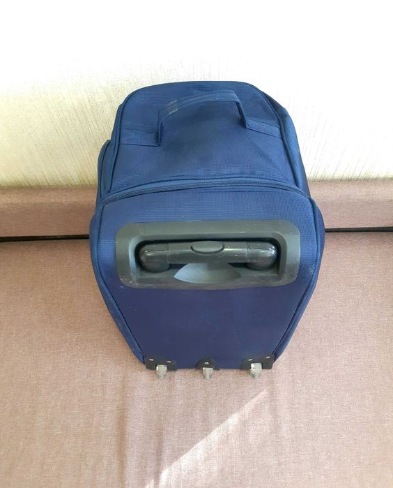 Сумка на колесах