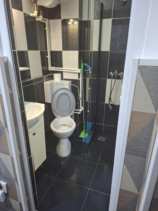 Proprietar – Vând garsonieră mobilată/utilată, Țiglina 1, bloc I5, etaj 7
