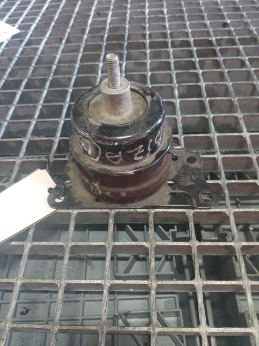Suport motor dreapta ( in partea cu distributia ) Skoda Fabia 2014 1.2