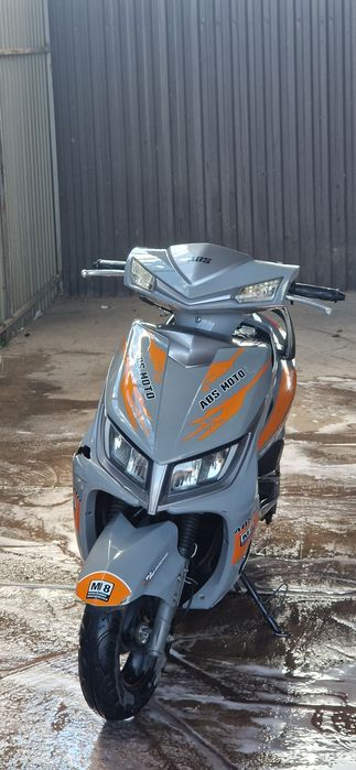 Moped M8 ABS moto