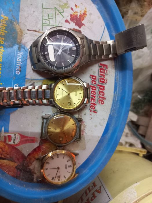 Ceasuri mecanice și quartz
