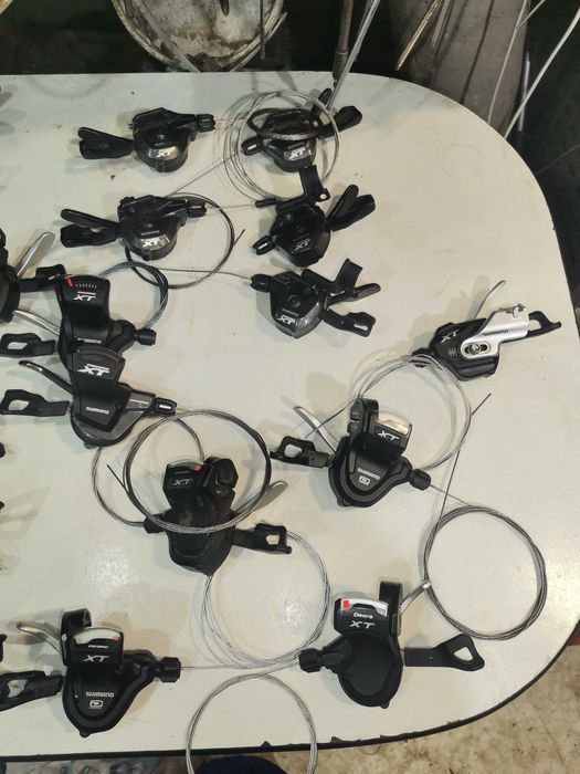 Команди  различни