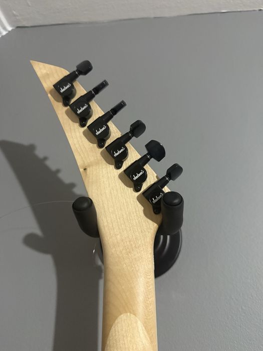 Jackson js32q transparent green burst електрическа китара