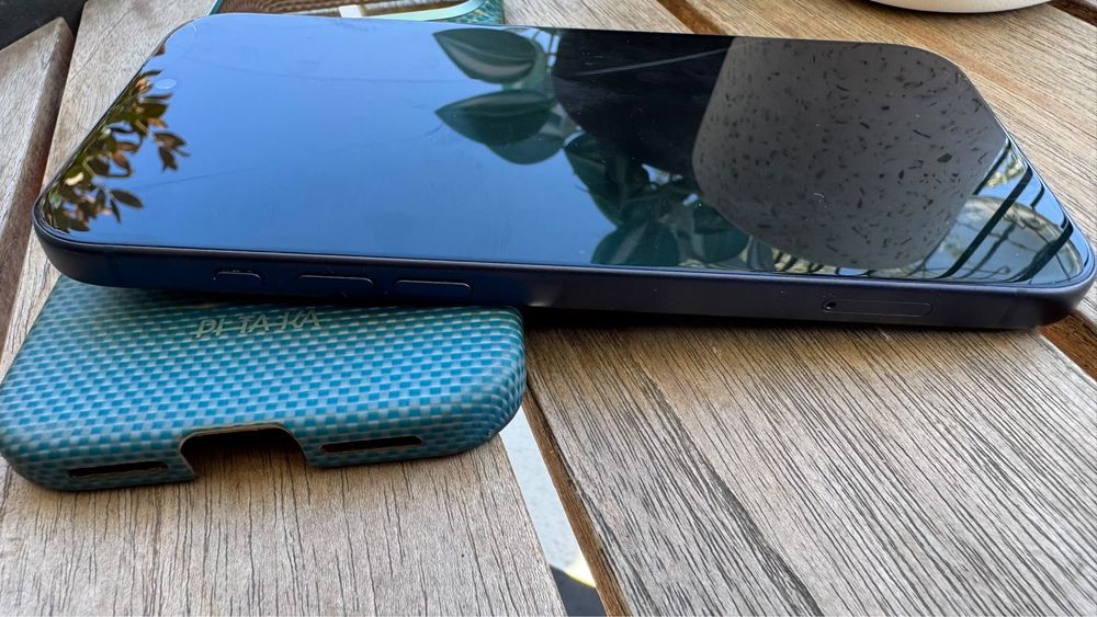 iPhone 17 Pro Max 256 GB – funcțional, display crăpat
