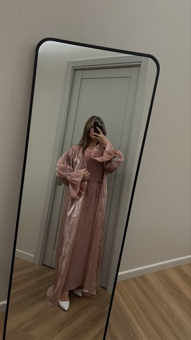 Продаю розовую абайку!