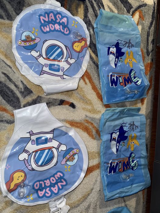 Надувные нарукавники ,круг и жилетка