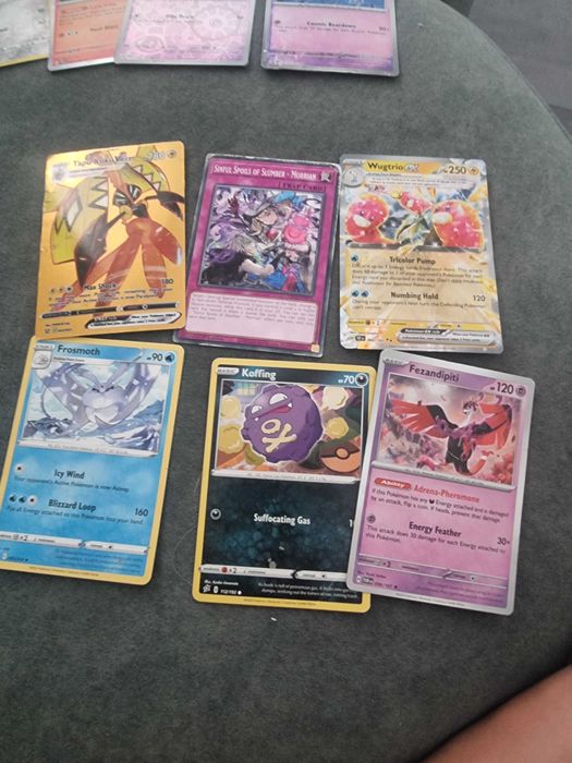 Рядки Pokemon карти. Проверени от hobby games