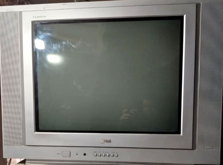 Т е л е в и з о р LG.