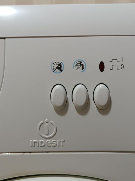 Стиральная машина Indesit W43T