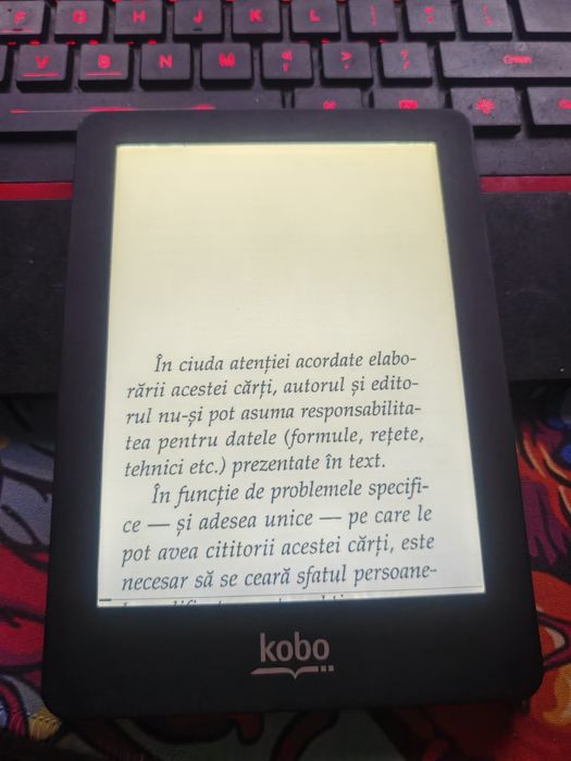 Kobo Glo, e-reader cu iluminare ecran