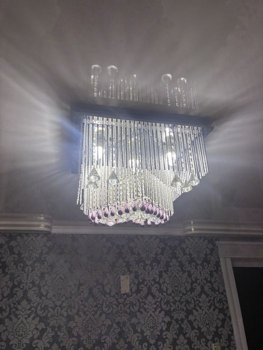 Обувь разная, куртки на девочку подростка