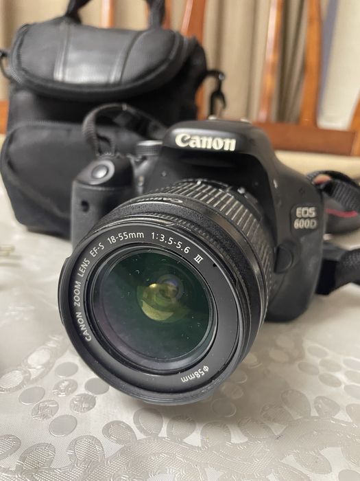 Продаю CANON 600D